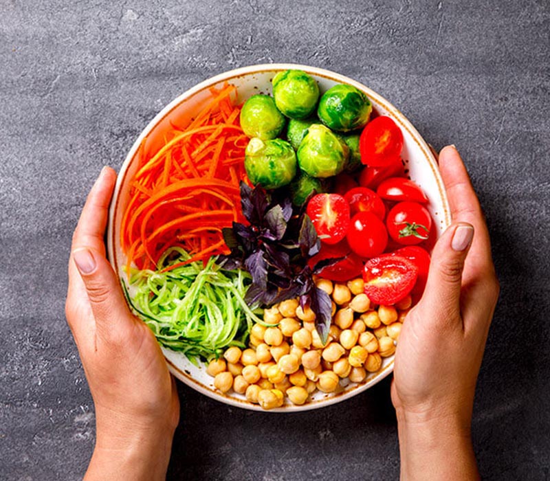 SCARLET PERIOD BLOG | PMS-Proof Your Diet with My Moonbox Founder Nikki Gonda's Advice