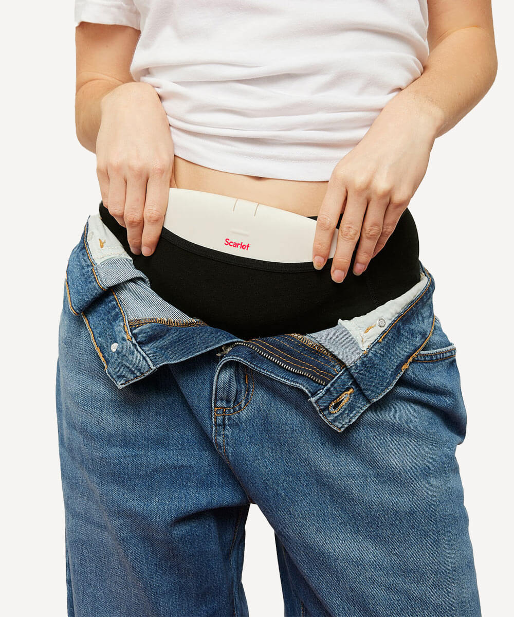 Scarlet Period rae Heat Pad: 50°C heat, 3 soothing, comfy settings.