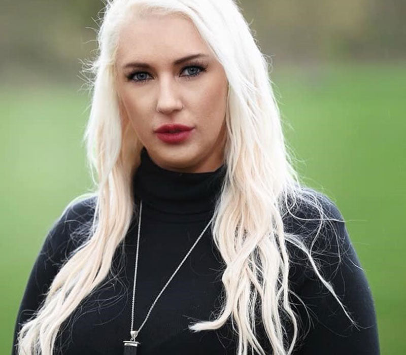 Scarlet Period interview with ednometriosis advocate Evelyn Scott