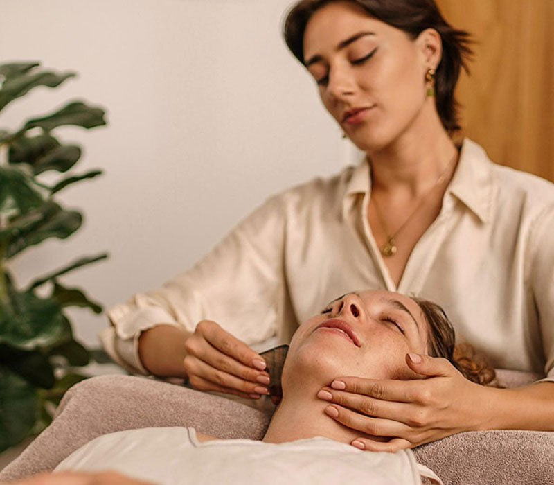 Traditional Chinese Medicine (TCM) practitioner Kiah McGowan 